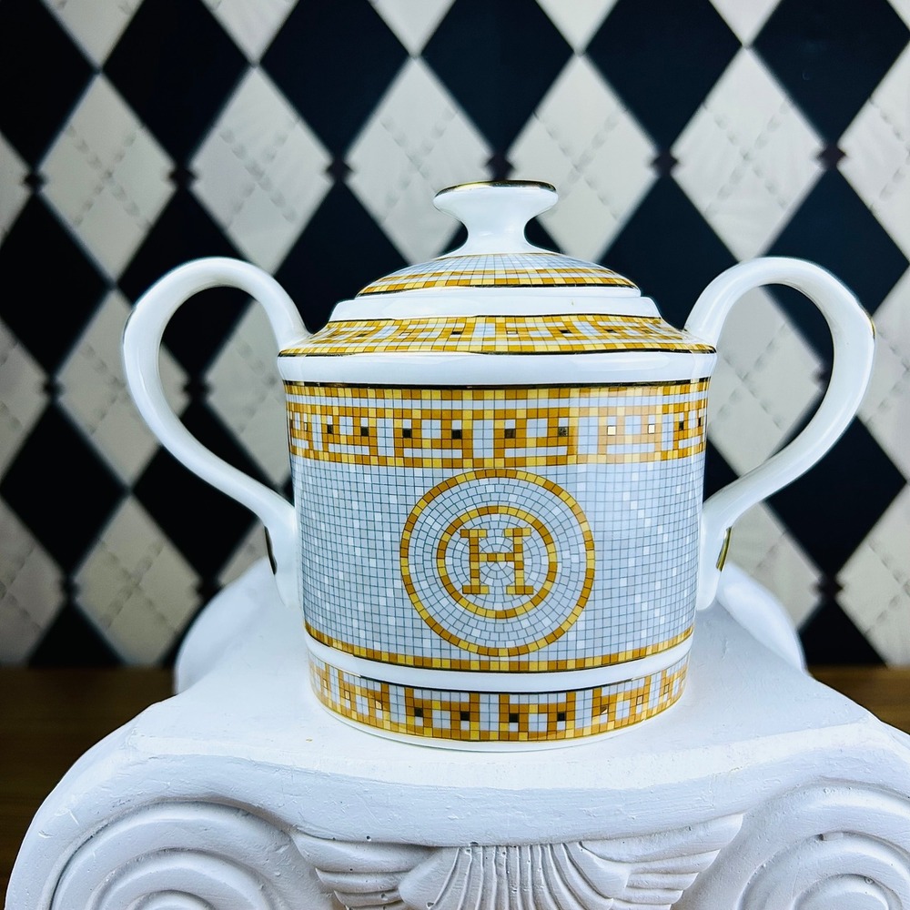 Hermès Mosaique au 24 Porcelain Sugar Bowl with Lid - Picture 6 of 7